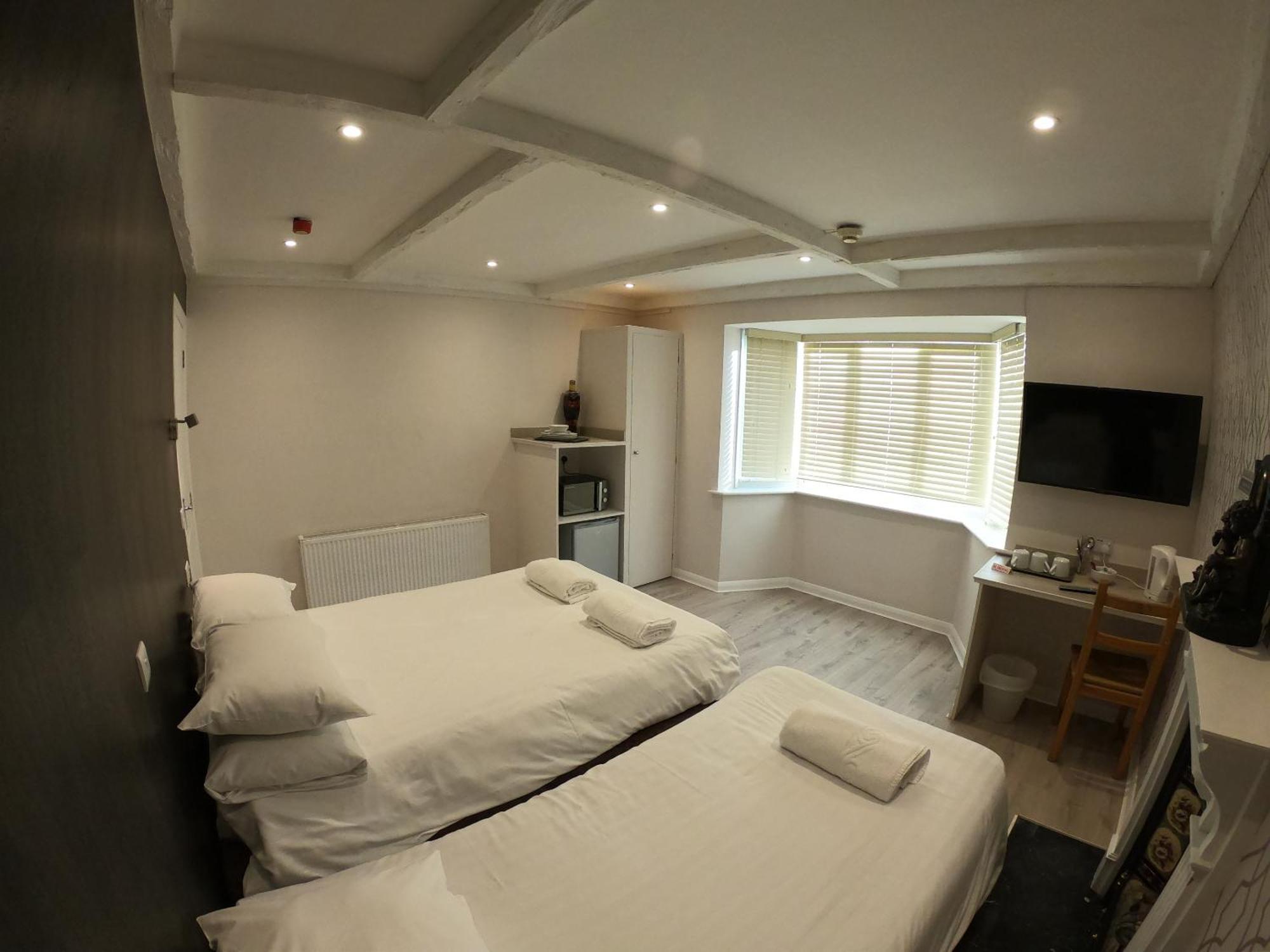 Debden Guest House Hillingdon Room photo